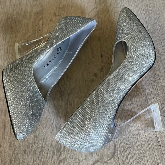 Katy Perry Lucite Heel Pump in Silver, Size 9 - Picture 7 of 7